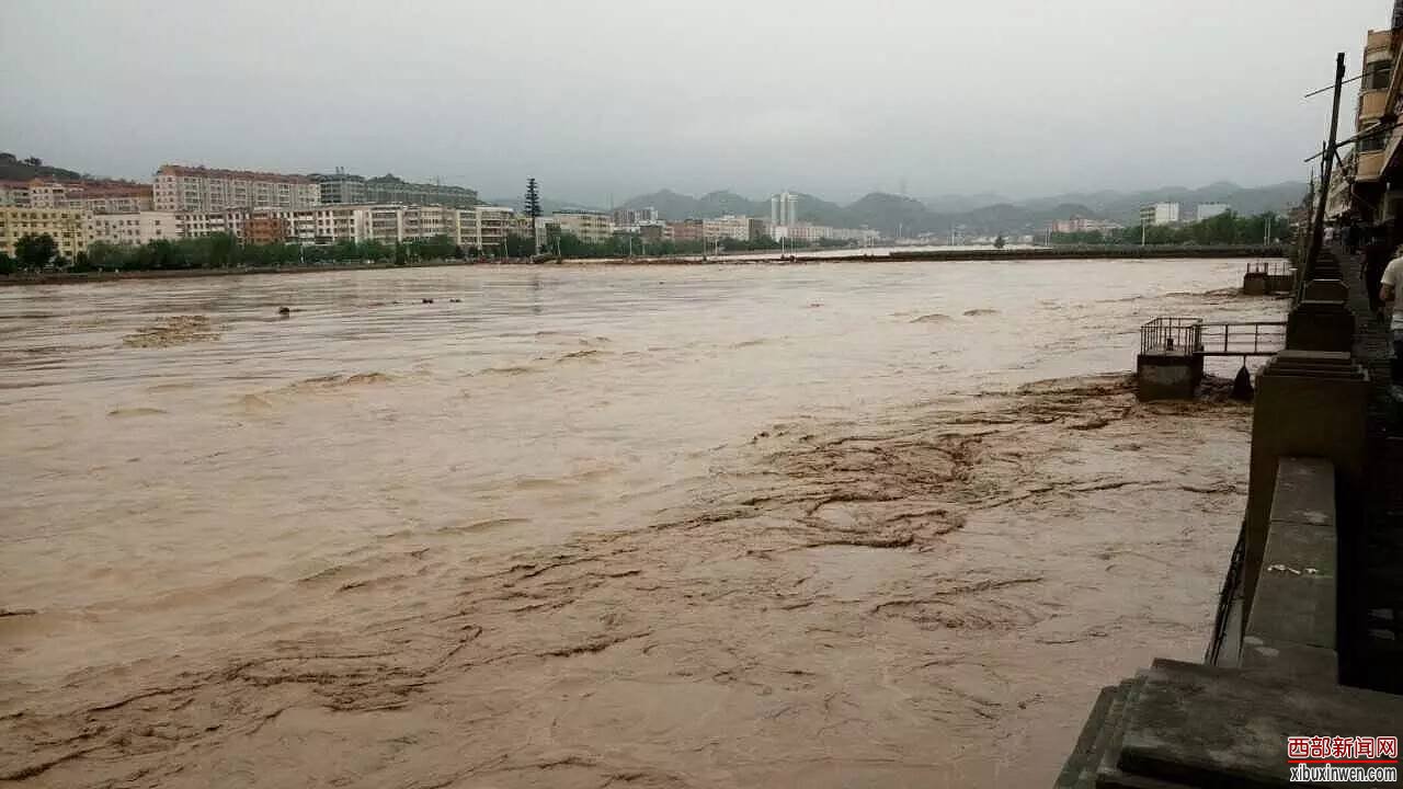 △7月25日13时至26日8时,陕西绥德县境内持续降雨。图/视觉中国