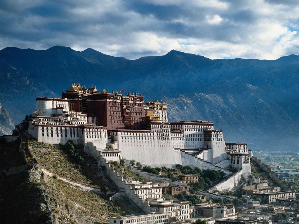  Potala Palace 